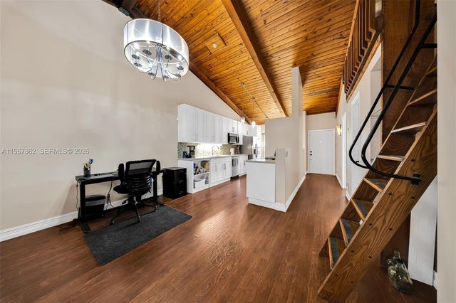 10341 Orange Ct, Pembroke Pines, FL 33026