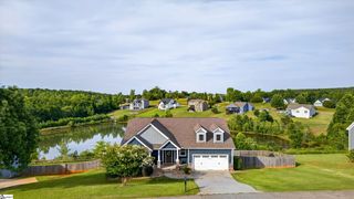 977 Garnet Circle, Chesnee, SC 29323