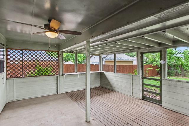 2820 Whitehurst Drive, Fort Worth, TX 76133