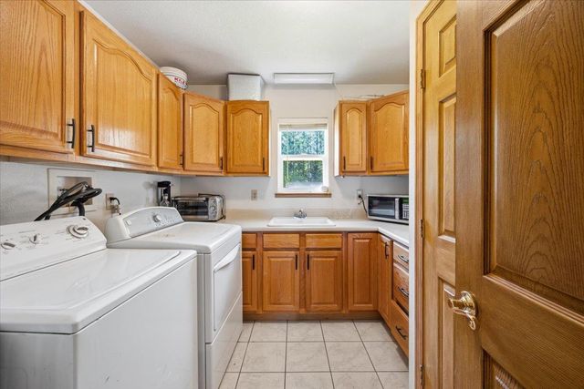 13871 Green Haven Ln, Grass Valley, CA 95945