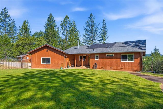 13871 Green Haven Ln, Grass Valley, CA 95945