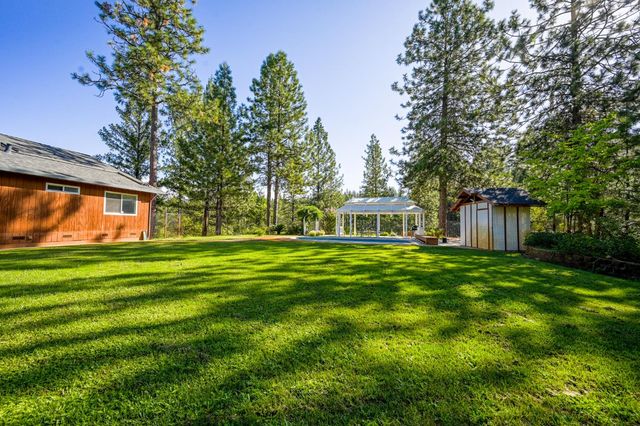 13871 Green Haven Ln, Grass Valley, CA 95945