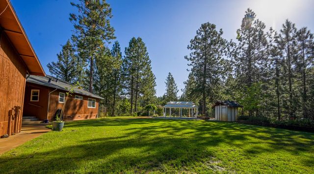 13871 Green Haven Ln, Grass Valley, CA 95945