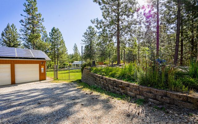 13871 Green Haven Ln, Grass Valley, CA 95945