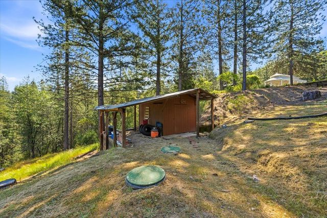 13871 Green Haven Ln, Grass Valley, CA 95945