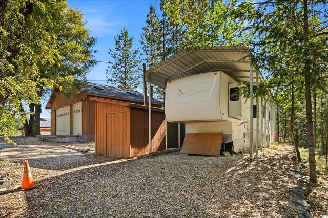 13871 Green Haven Ln, Grass Valley, CA 95945
