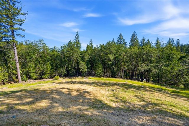 13871 Green Haven Ln, Grass Valley, CA 95945