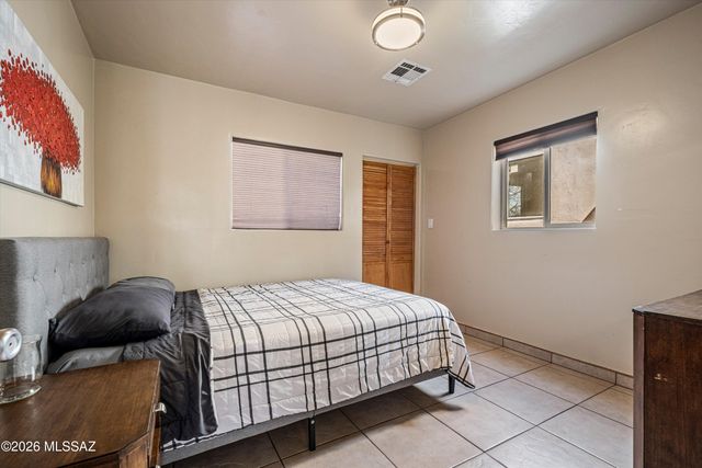 2619 E Prince Road, Tucson, AZ 85716