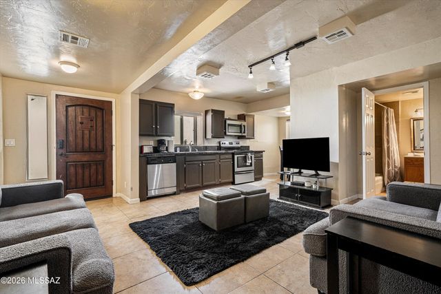 2619 E Prince Road, Tucson, AZ 85716