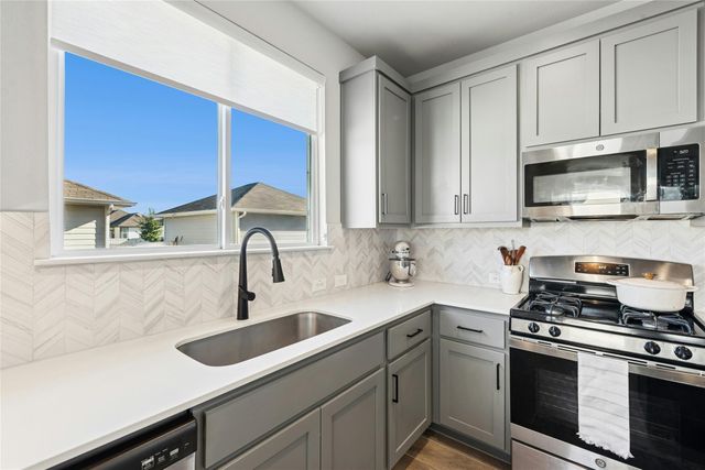 212 Catalina DR, Kyle, TX 78640