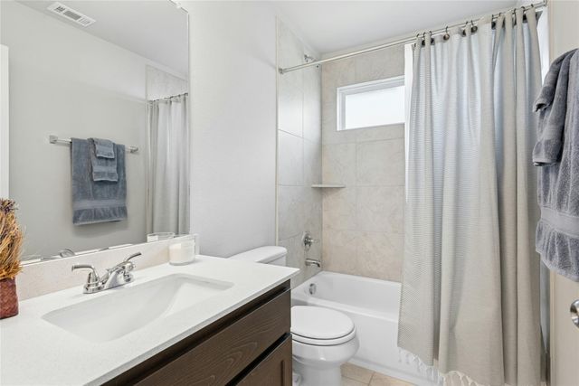 212 Catalina DR, Kyle, TX 78640