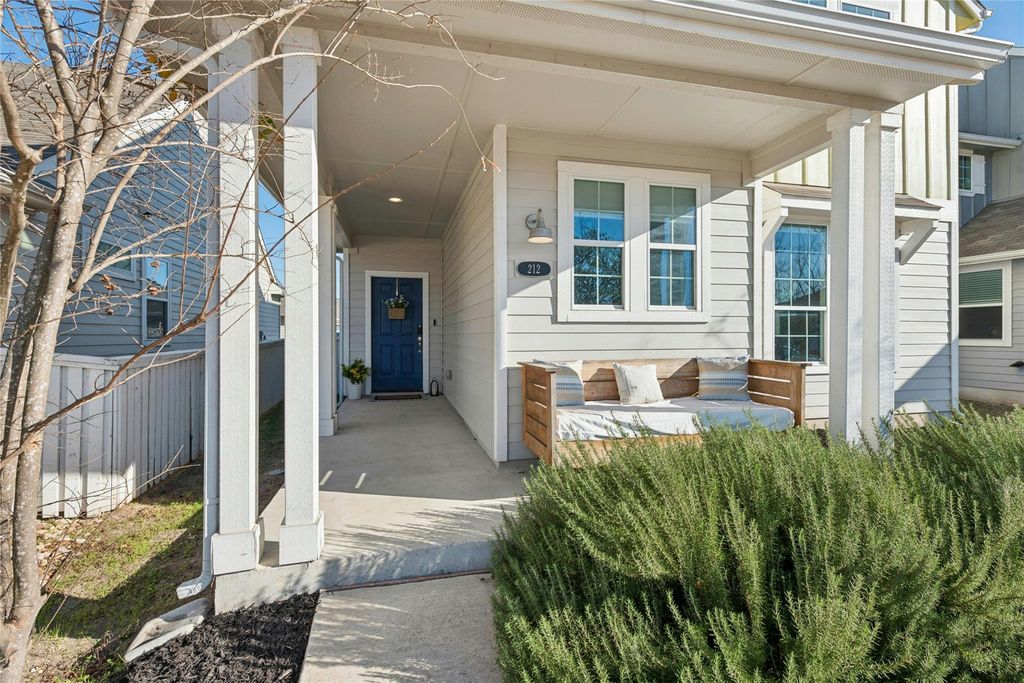 212 Catalina DR, Kyle, TX 78640