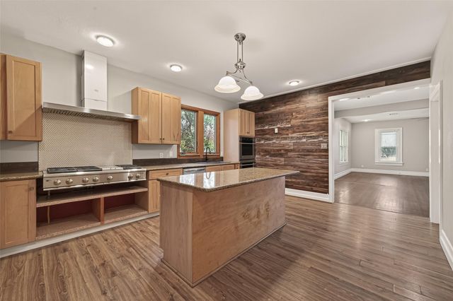 2508 6th Street, Bay City, TX 77414