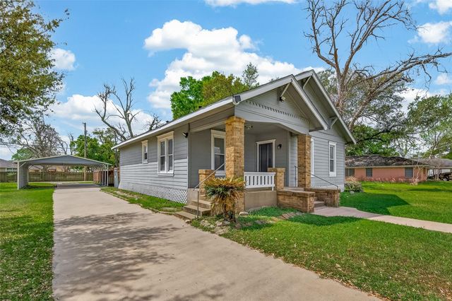 2508 6th Street, Bay City, TX 77414
