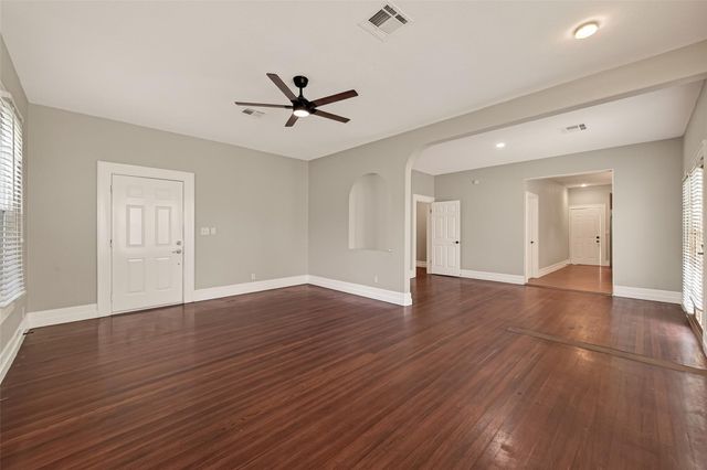 2508 6th Street, Bay City, TX 77414