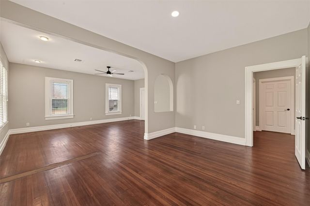 2508 6th Street, Bay City, TX 77414