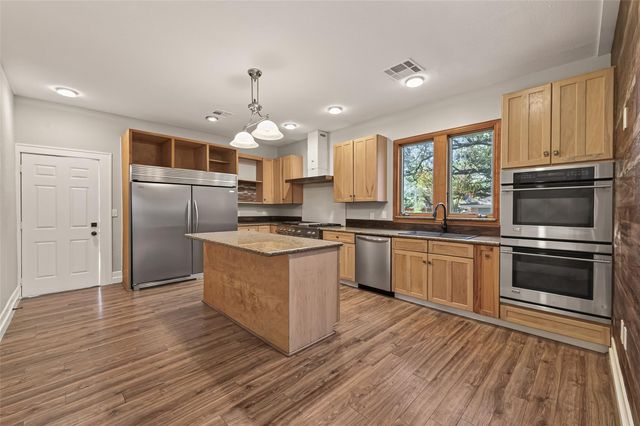 2508 6th Street, Bay City, TX 77414