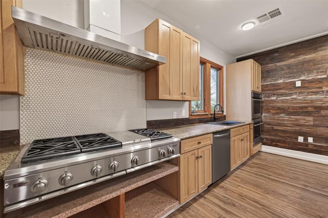 2508 6th Street, Bay City, TX 77414