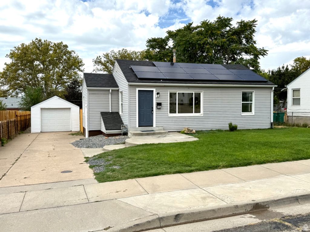 152 S 400 E, Clearfield, UT 84015 — exterior