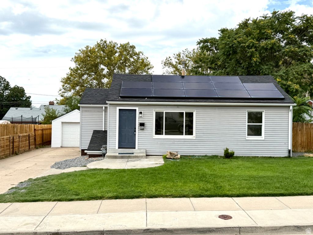 152 S 400 E, Clearfield, UT 84015 — photo 2