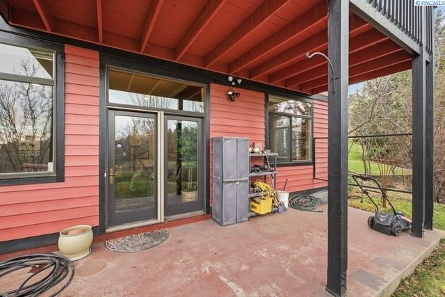 620 SE Edge Knoll Drive, Pullman, WA 99163