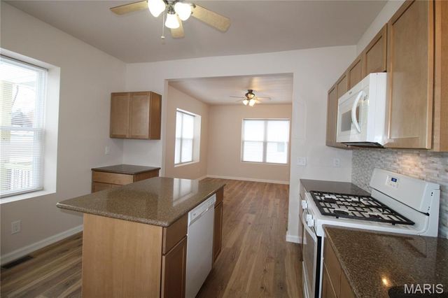 1420 13th Street, Highland, IL 62249