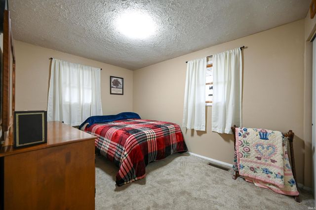 813 TOMAHAWK Boulevard, Kokomo, IN 46902