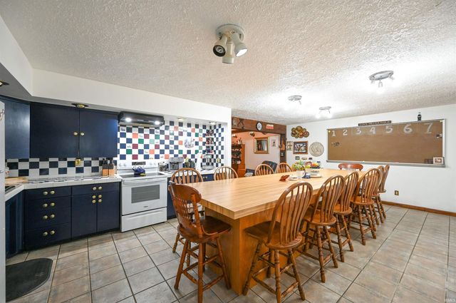 813 TOMAHAWK Boulevard, Kokomo, IN 46902