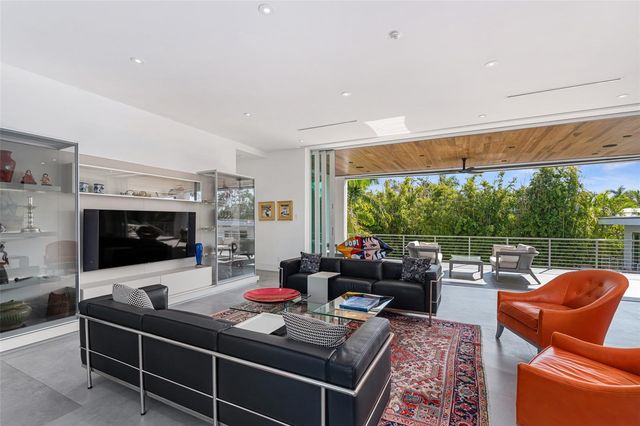 1365 HARBOR DRIVE, Sarasota, FL 34239