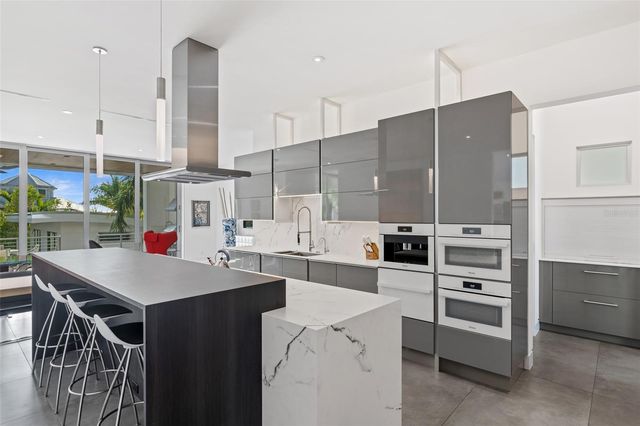 1365 HARBOR DRIVE, Sarasota, FL 34239