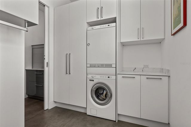 1365 HARBOR DRIVE, Sarasota, FL 34239