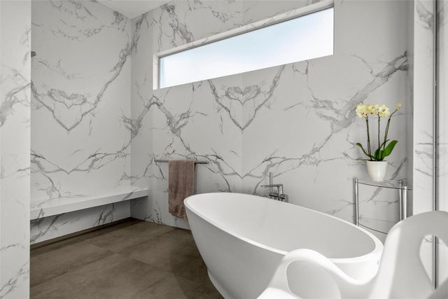 1365 HARBOR DRIVE, Sarasota, FL 34239