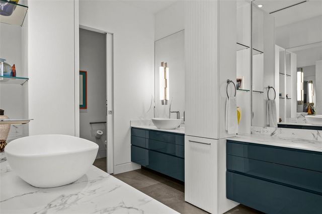 1365 HARBOR DRIVE, Sarasota, FL 34239