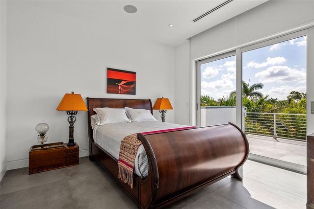 1365 HARBOR DRIVE, Sarasota, FL 34239