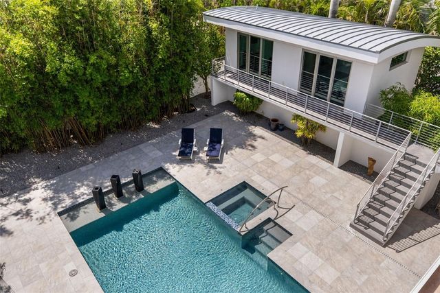 1365 HARBOR DRIVE, Sarasota, FL 34239