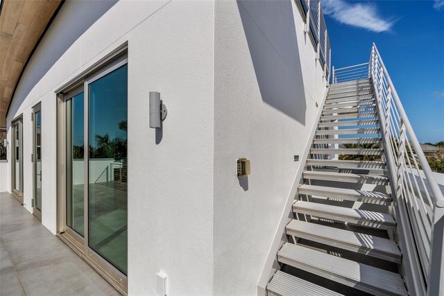 1365 HARBOR DRIVE, Sarasota, FL 34239