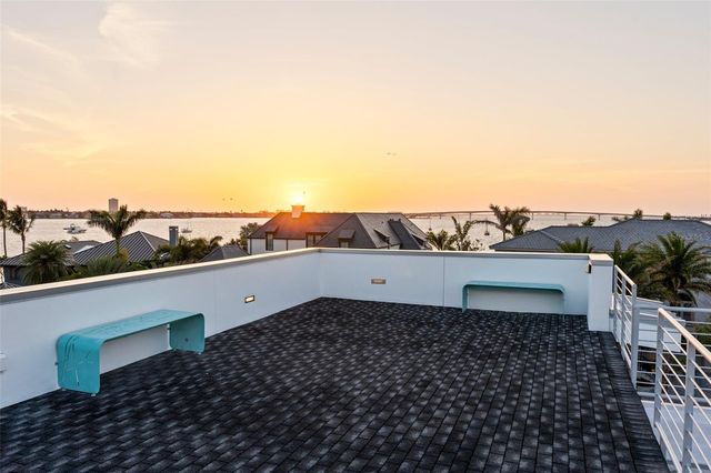 1365 HARBOR DRIVE, Sarasota, FL 34239