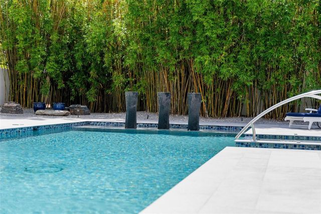 1365 HARBOR DRIVE, Sarasota, FL 34239