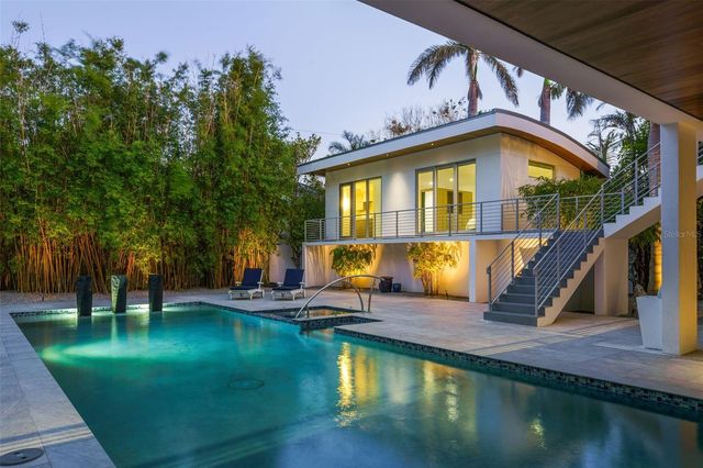 1365 HARBOR DRIVE, Sarasota, FL 34239