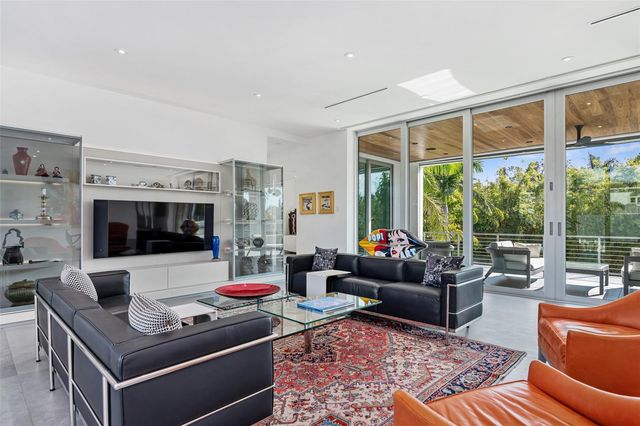 1365 HARBOR DRIVE, Sarasota, FL 34239