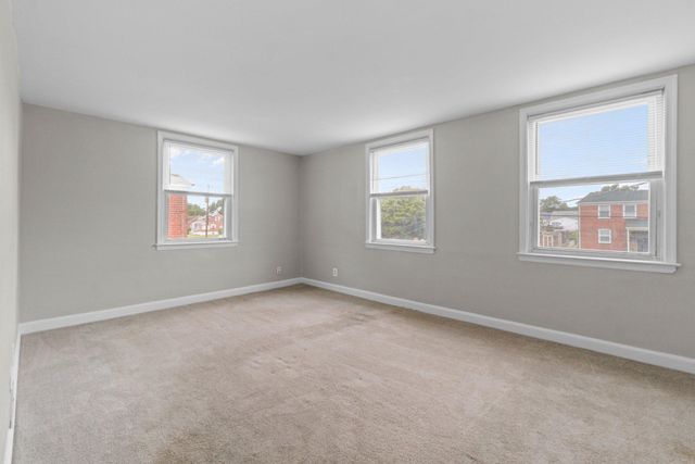 617 DELAWARE AVE, Essex, MD 21221
