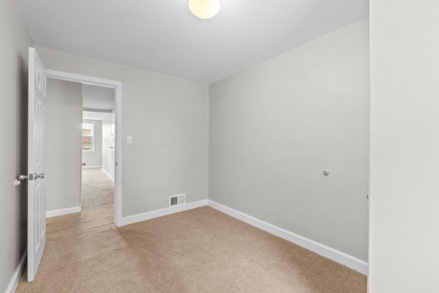 617 DELAWARE AVE, Essex, MD 21221