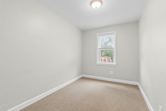 617 DELAWARE AVE, Essex, MD 21221