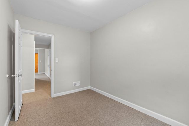617 DELAWARE AVE, Essex, MD 21221