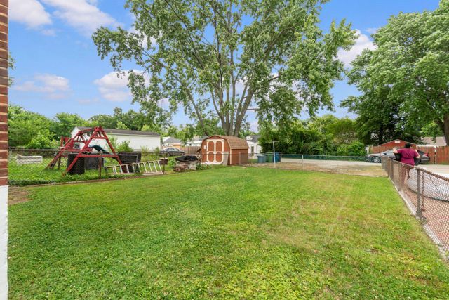 617 DELAWARE AVE, Essex, MD 21221