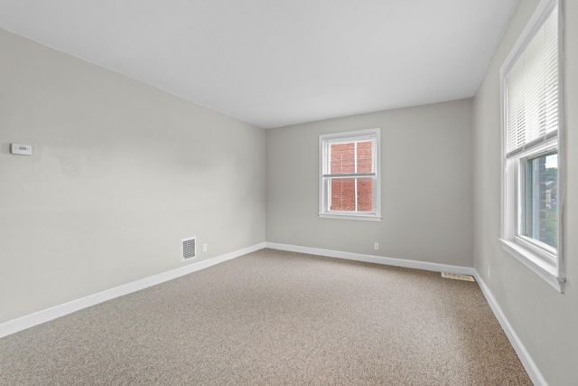 617 DELAWARE AVE, Essex, MD 21221