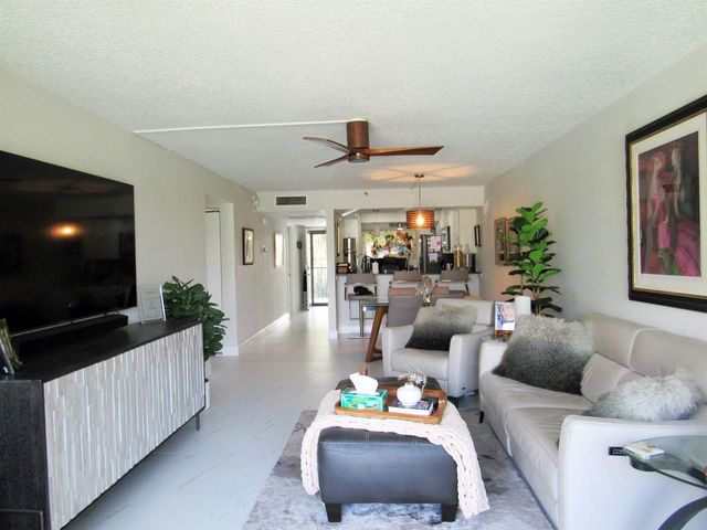 21 Royal Palm Way 2020, Boca Raton, FL 33432