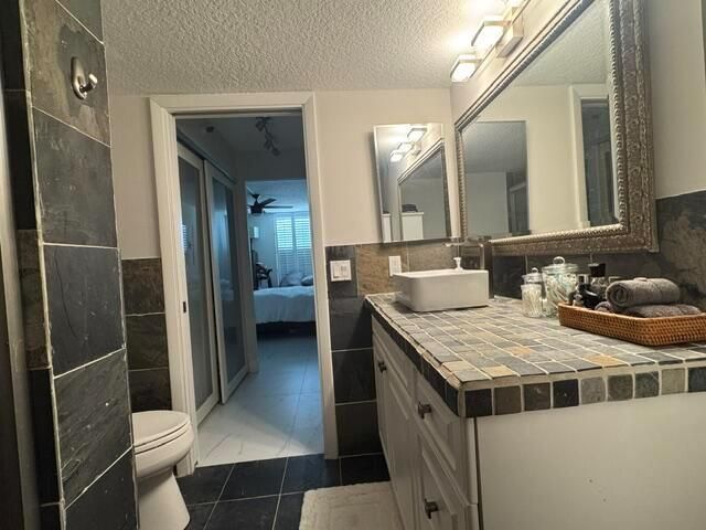 21 Royal Palm Way 2020, Boca Raton, FL 33432