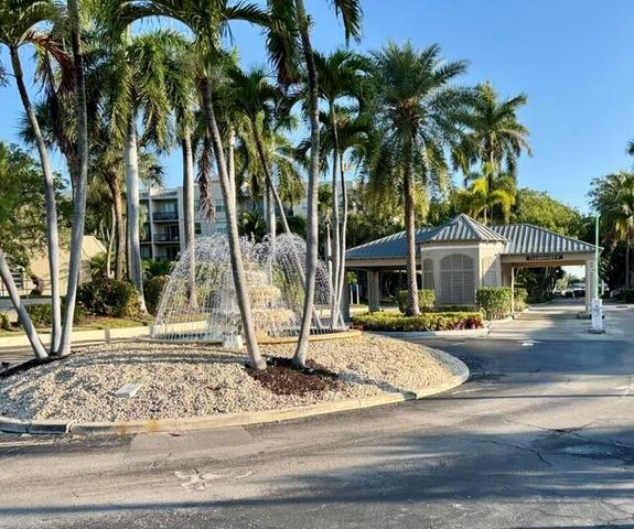 21 Royal Palm Way 2020, Boca Raton, FL 33432
