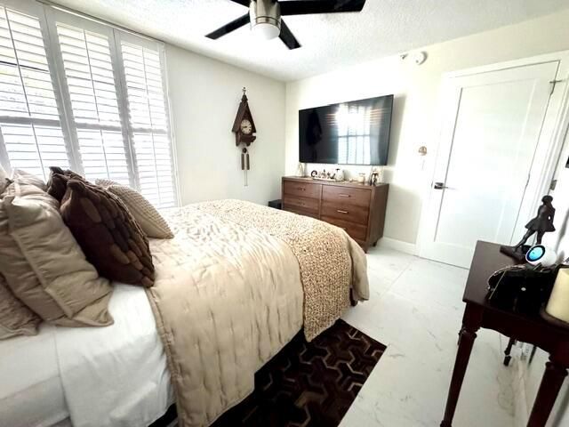 21 Royal Palm Way 2020, Boca Raton, FL 33432